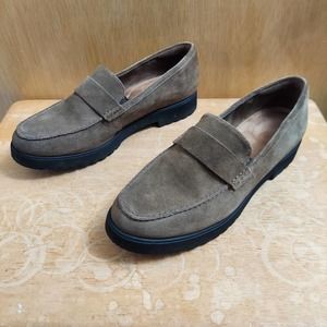 Clarks 60891992 Women's US 10 M Brown Suede Slip On Penny Loafer Shoes EUC
